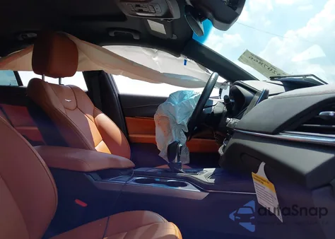 2024 Cadillac Ct4 Premium Luxury z USA, uszkodzony, nr VIN 1G6DB5RKXR0130770